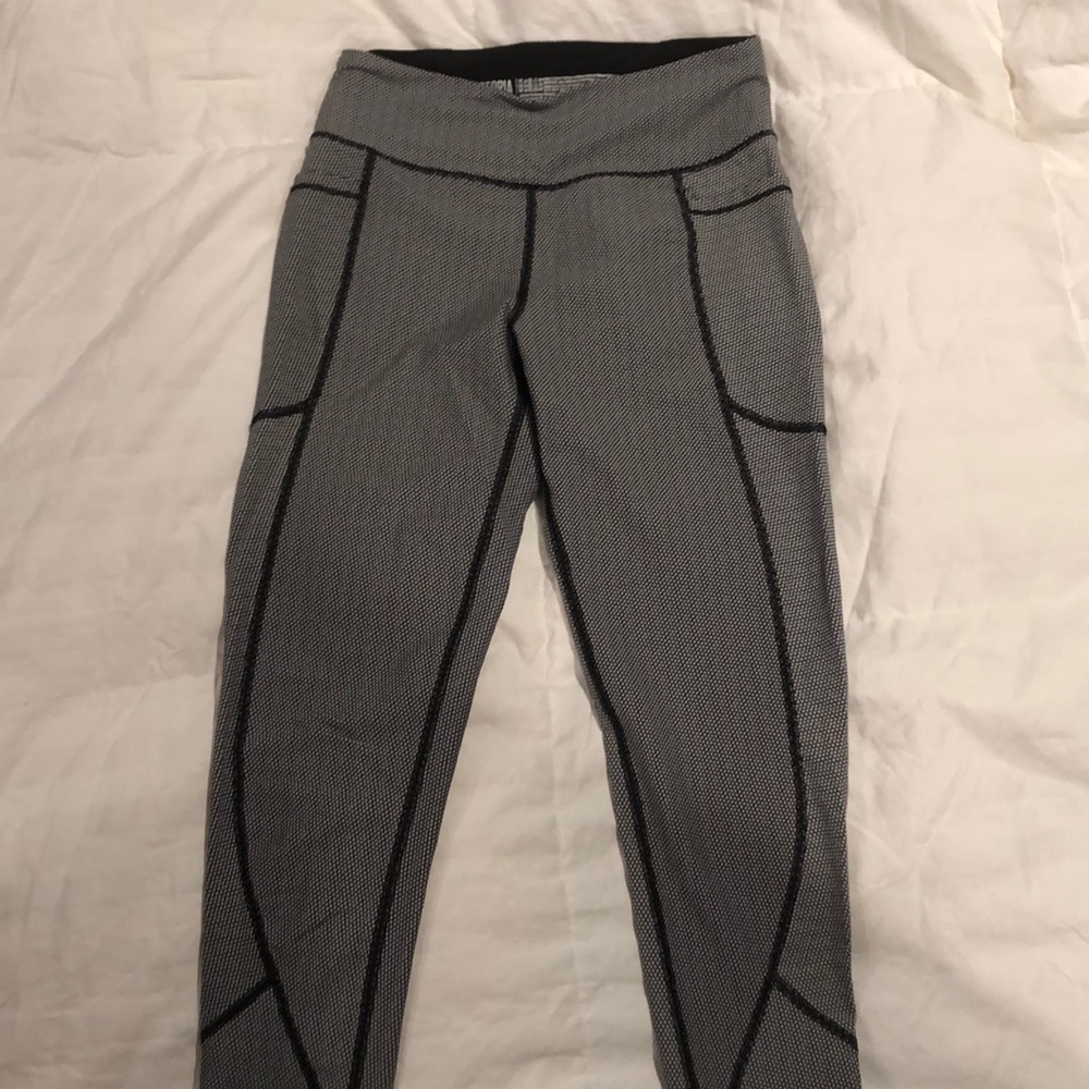 Victoria sport pants size small